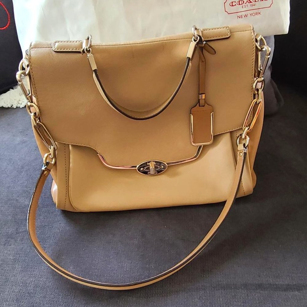 Coach Two-tone Vintage 1990’s Shoulder Bag